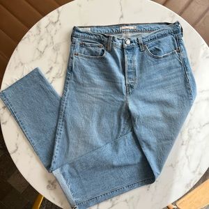 Levi’s Wedgie Straight Jeans